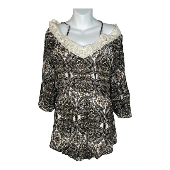 Bundle Of 2 Summer Rompers size Medium - Picture 7 of 12